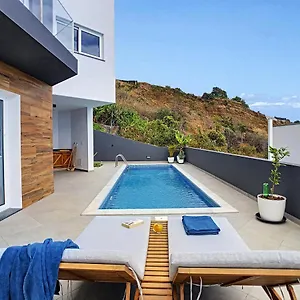 Villa Omar By Lovelystay, Canhas